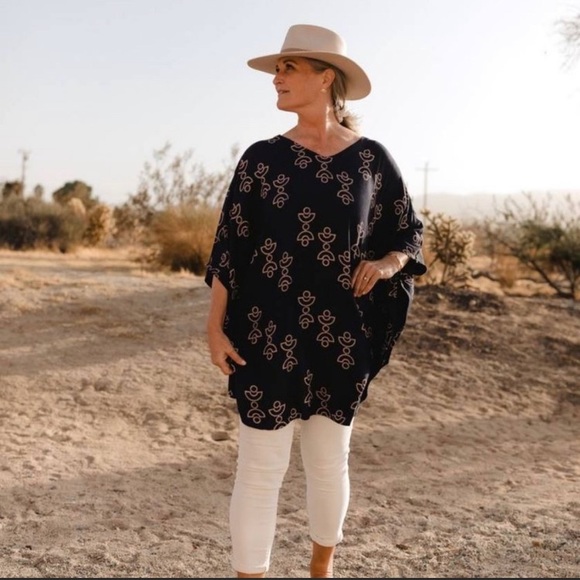 🥂Caftails Time 🥂 trending NWT Kaftan  (Caftan) - Picture 3 of 3